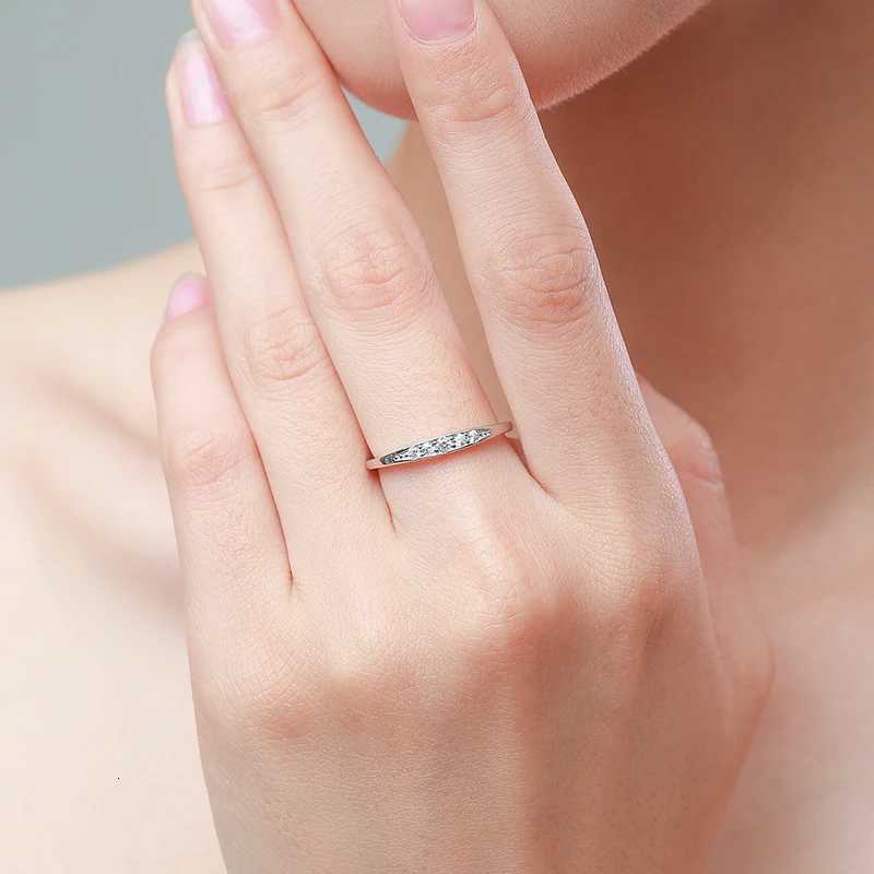 Ailmay 925 Sterling Silver Classic Simple AAAAA Level Dazzling Zirconia Finger Rings For Women Wedding Statement Jewelry H260320 - view 3