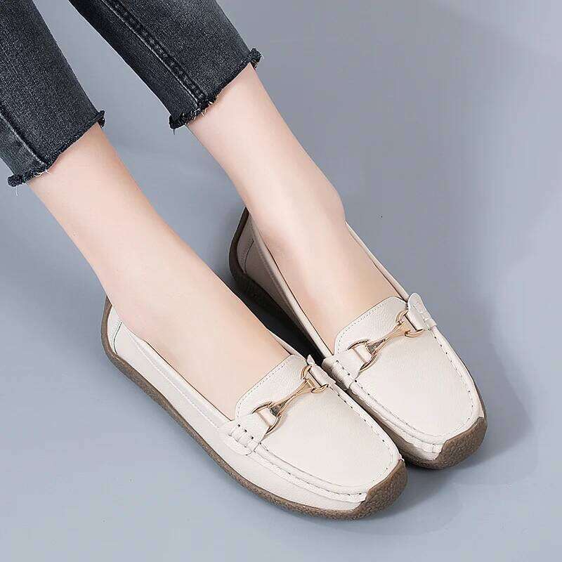 2024 New Women Flats Leather Moccasins Sneakers Woman Casual Slip-on Loafers Female Boat Shoes Big Size 44