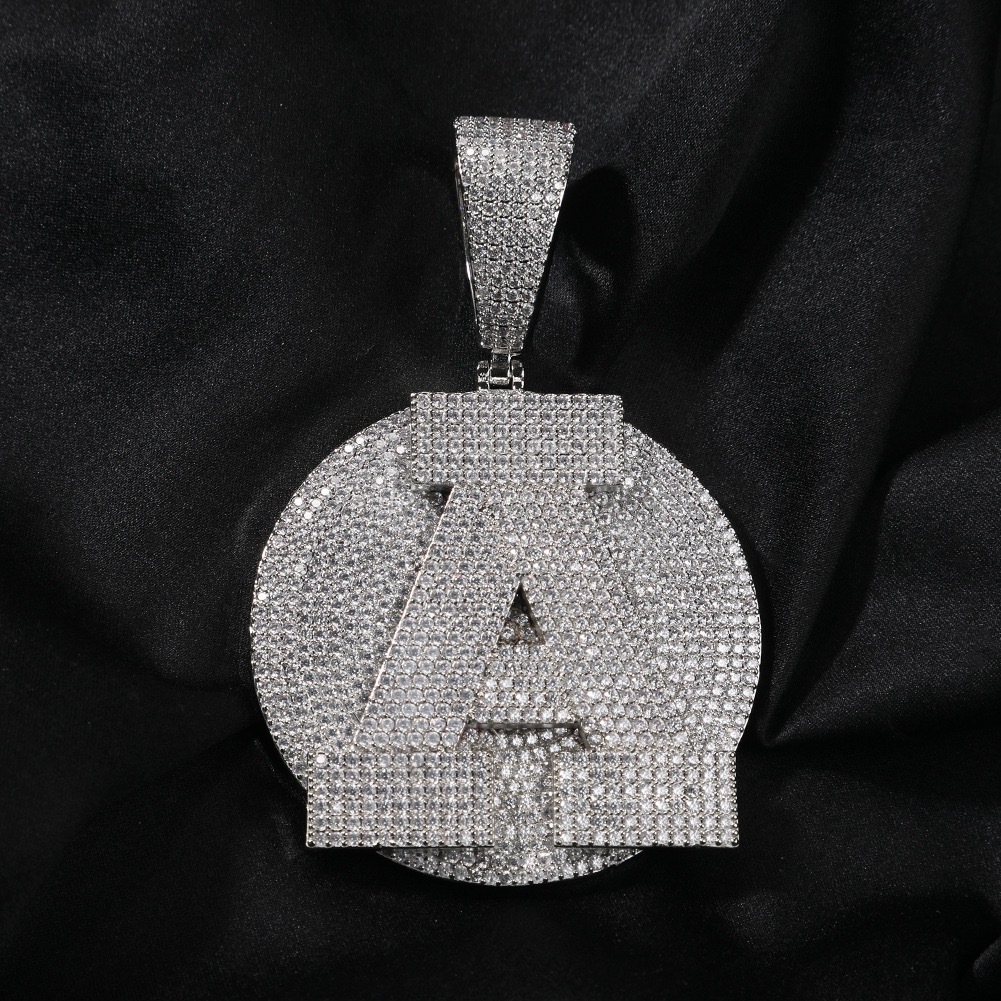 Customized Letter Pendent Round Large Pendant Hip Hop Jewelry Two Tones Pendent With Prong Chain Customized Jewelry