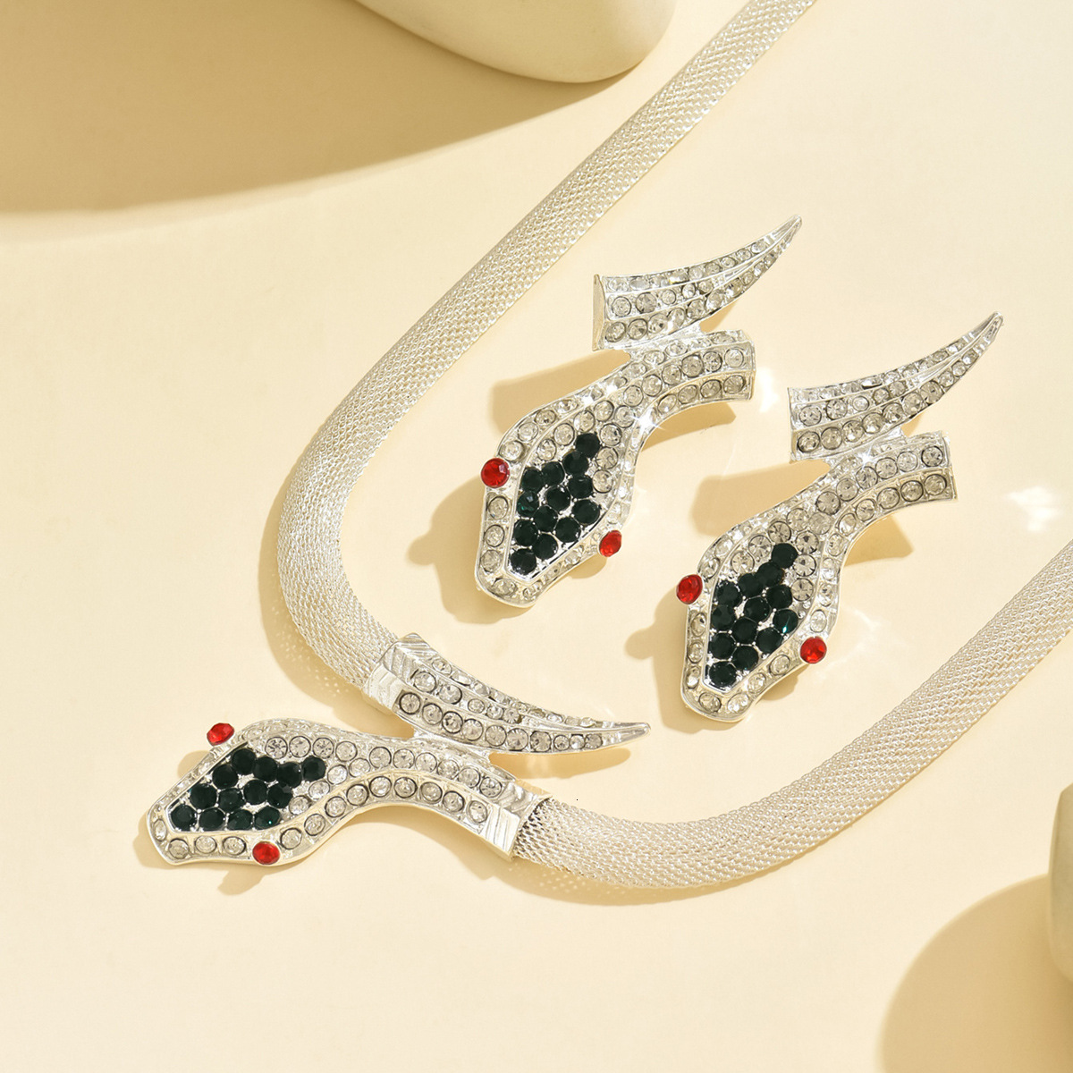 Luxury Brand Designer Jewelry New Trendy European And American Cross-Border Best-Selling Creative Diamond-Encrusted Snake-Shaped Hollow Necklace And E