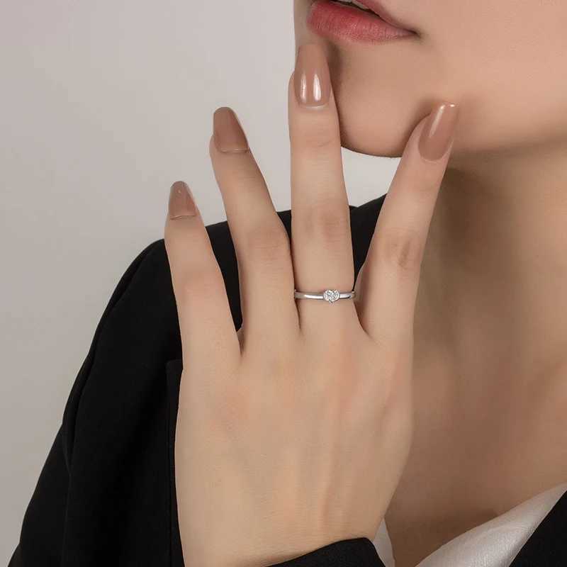 PERFANY 03CT Heart Cut Moissanite Ring for Women S925 Pure Silver Classic Wedding Ring Fashion Jewelry Party Gift H260320 - view 3