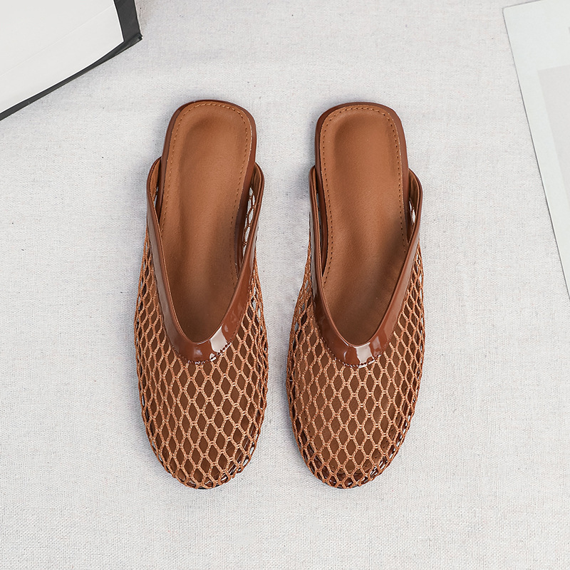 Women's mesh 2026 new model, round toe hollow-out half-slippers, flat large size women's shoes 35-44, closed-toe slippers