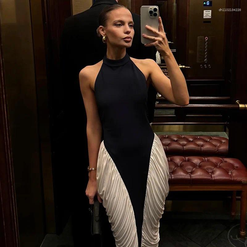Casual Dresses 2026 Summer Women's Sexy Hanging Neck Exposed Back Pleated Contrasting Color Slim Fit Hip Hugging Dress