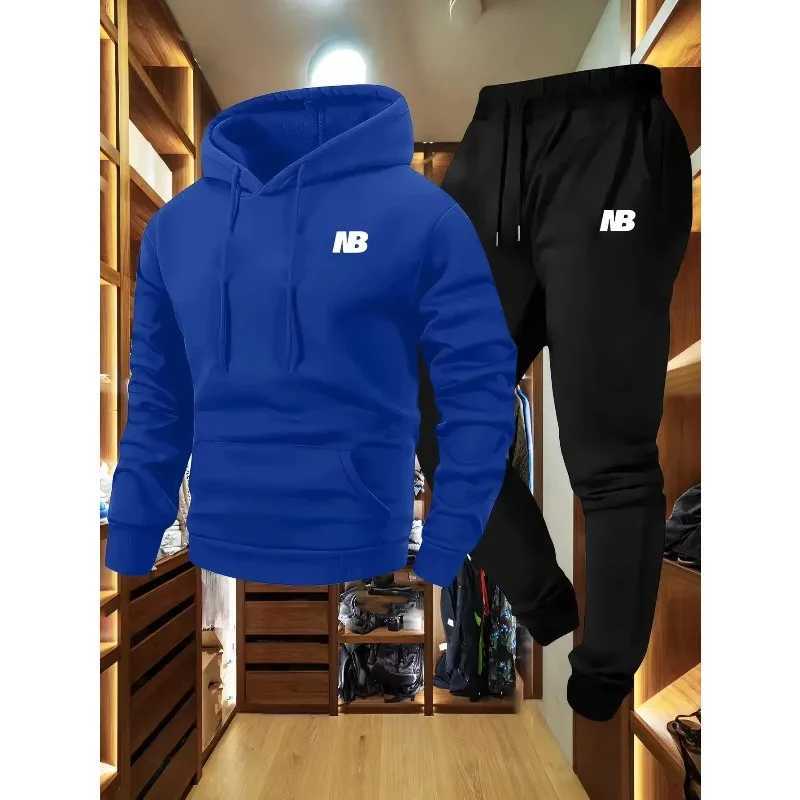 Mens autumn and winter fashion set casual and comfortable hooded sweatshirt and sweatpants M260320