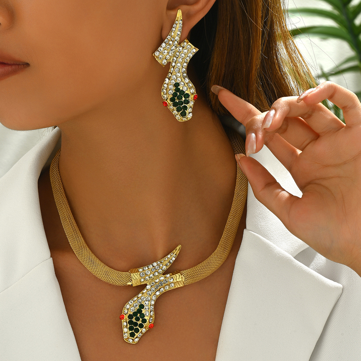 Luxury Brand Designer Jewelry New Trendy European And American Cross-Border Best-Selling Creative Diamond-Encrusted Snake-Shaped Hollow Necklace And E