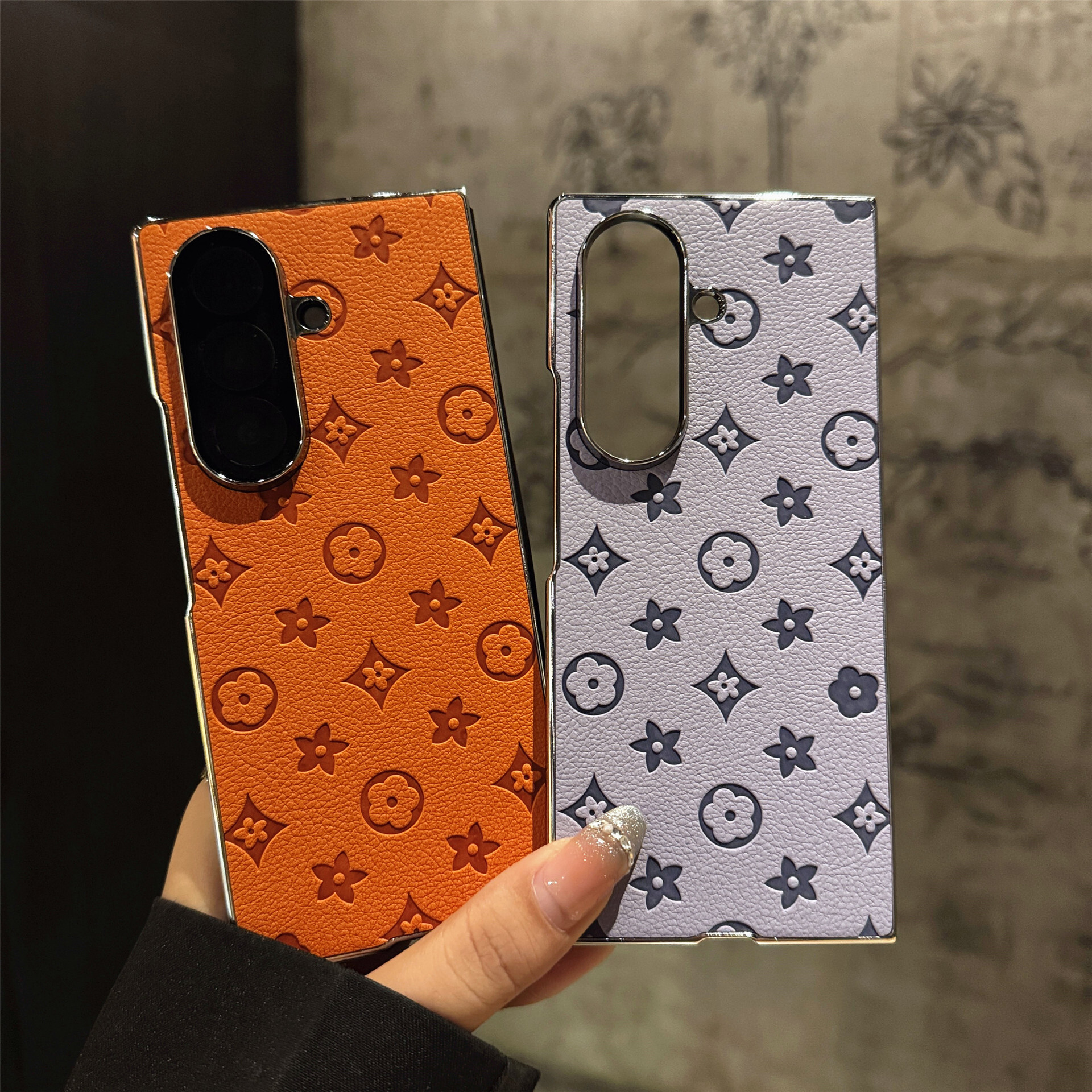 Phone Case Vintage Embossed Electroplated Anti Drop Protection Compatible With Samsung Z Fold 7 W26 Flip