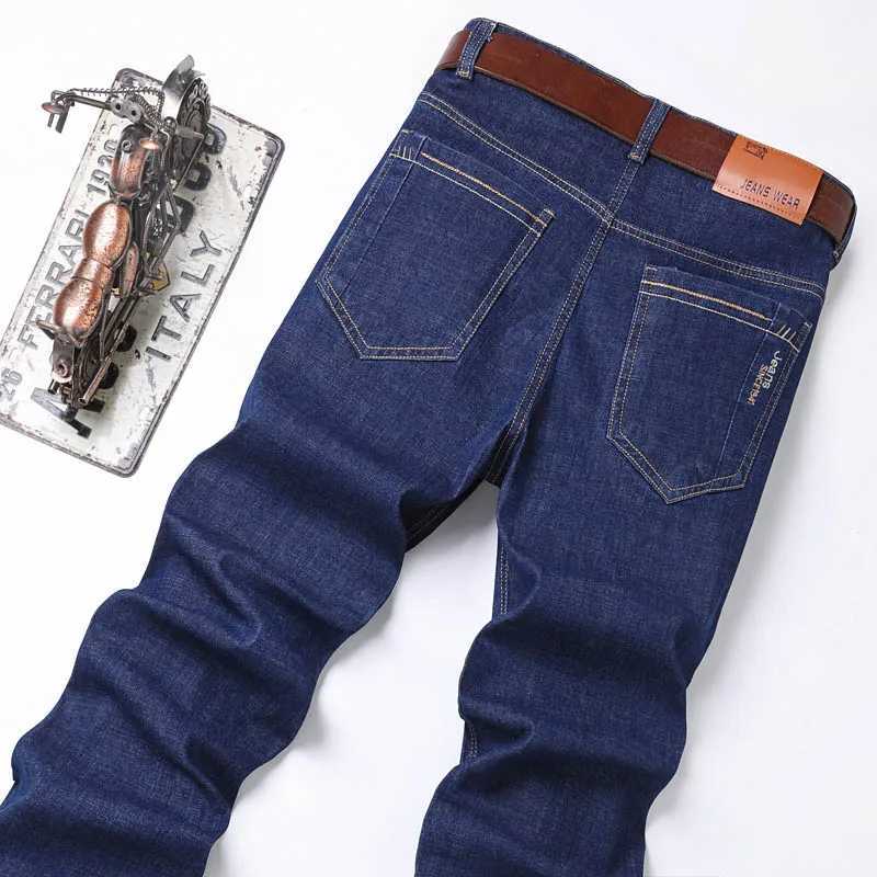 2025 New Light Blue Mens Comfort Soft Jeans Fashion Straight Business Pants Cotton Soft Casual Stretch Denim Trousers 28-40 D260320