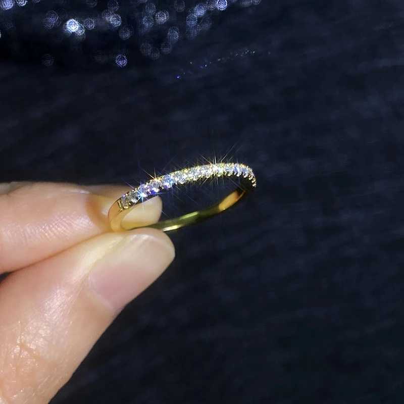 Hot Sell 18k Gold Rings with Curved Surfaces in the Diamond Rings of MoIssanite Womens Ring Accessories Wedding Jewelry H260320 - view 4