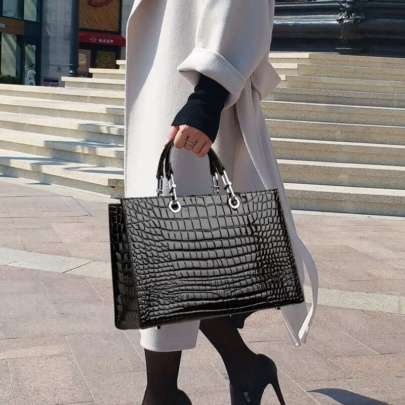 2026 New High-End Crocodile Pattern Leather Women Handbag, Large Capacity Ladies Briefcase, Luxury Hobo Tote Commuter Shoulder Bag SENYY