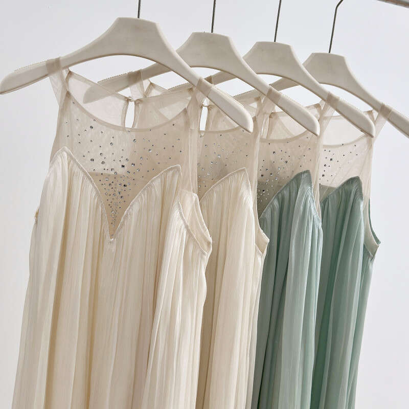 2026 Spring and Summer Designer Fashion Women's k30 Water Diamond Mesh Splicing Smooth pleated Skirt