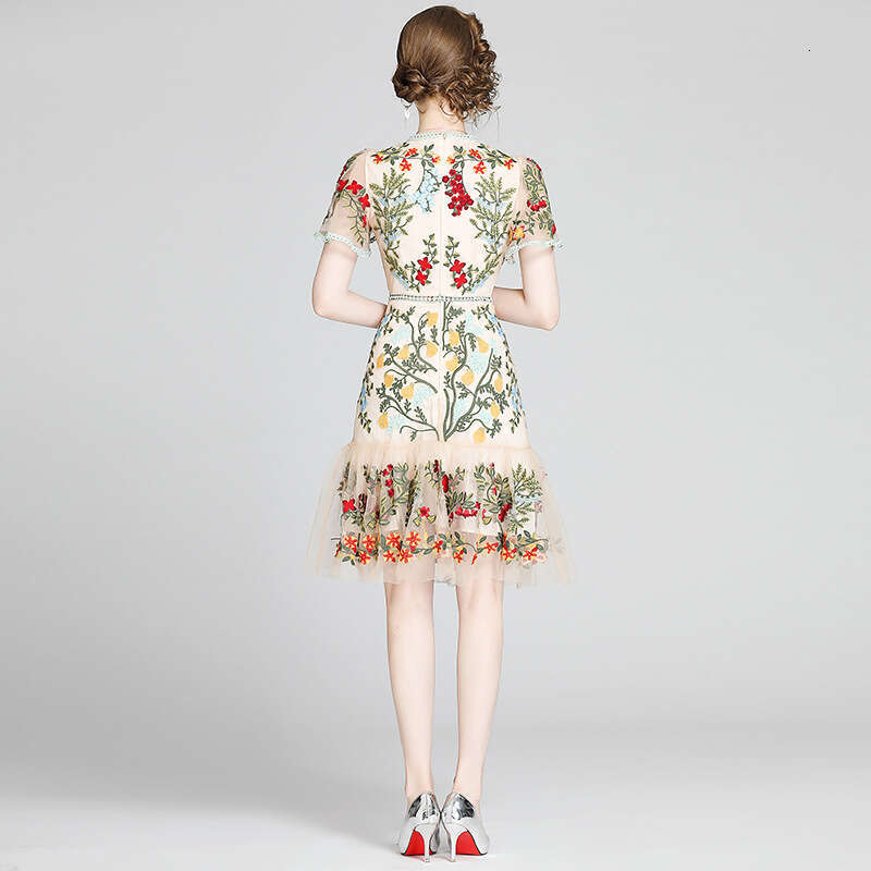 k30 2026 Designer Summer New Women's Fashion Water soluble Lace Short Sleeve Mesh Embroidered Waist Ruffle Dress