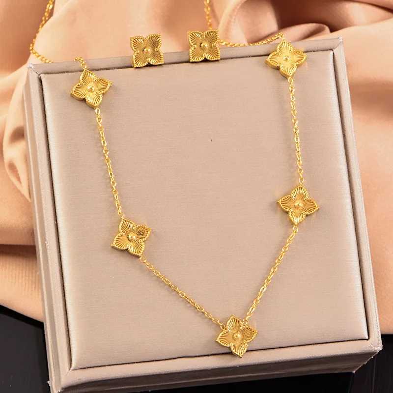 StainlESS Steel Rhombus Flower Necklace Ring Earrings For Women Girl Leaves Jewelry Set Gift for Party BirtHDay H260321 - view 3