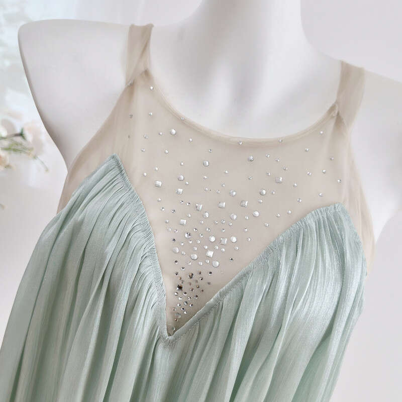 2026 Spring and Summer Designer Fashion Women's k30 Water Diamond Mesh Splicing Smooth pleated Skirt
