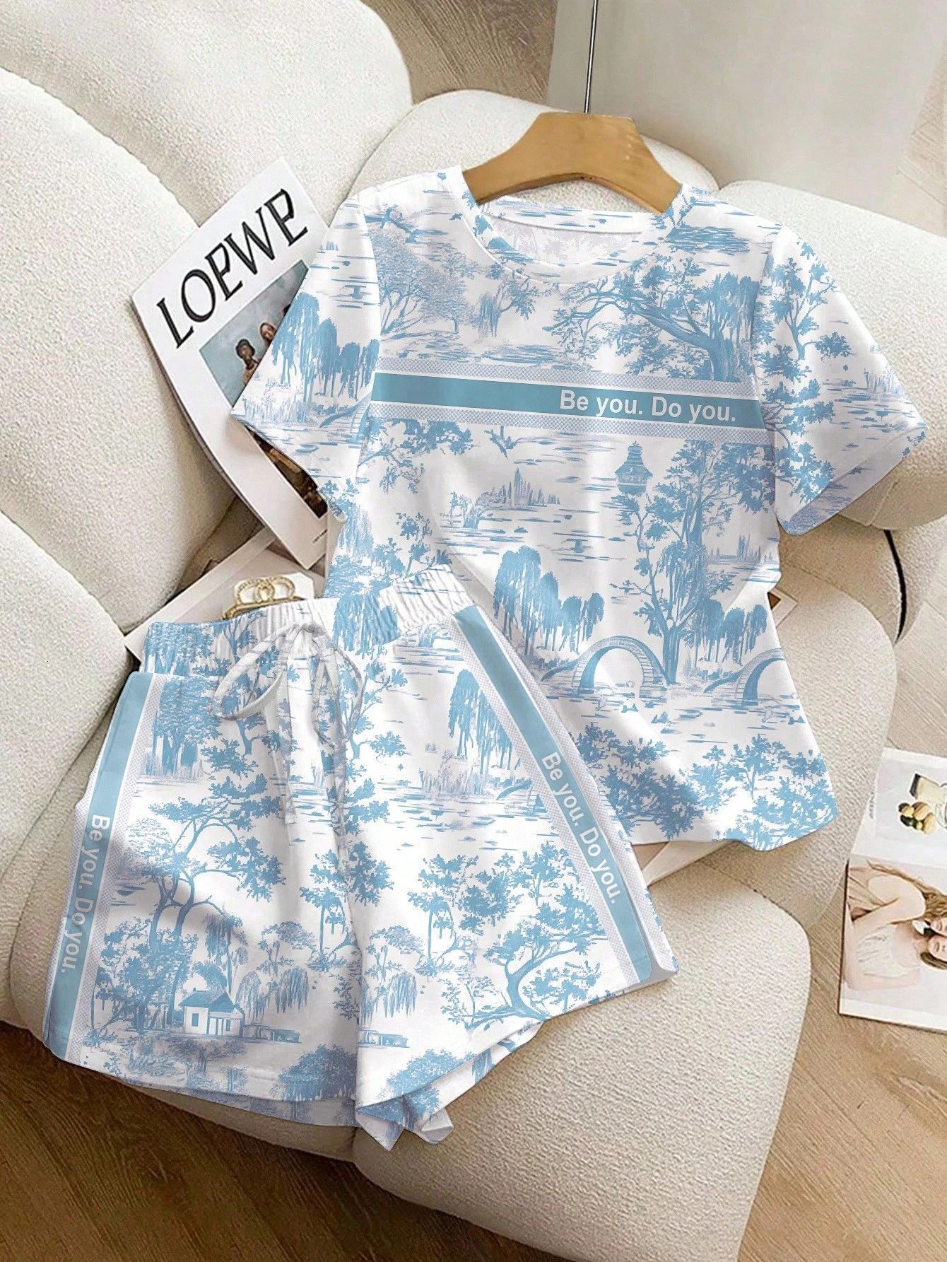 Luxury Brand Designer Clothes 2025 New Women's Fresh Style Round Neck Short Sleeve T-Shirt And Shorts Set, Fashionable And Youthful