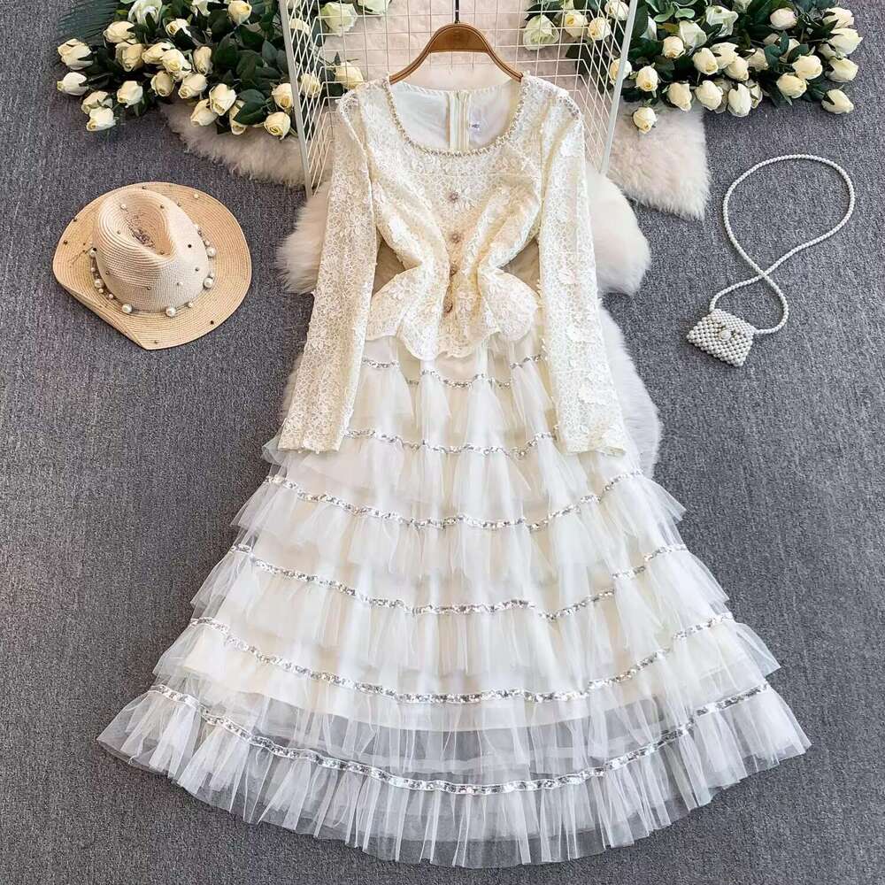 Designer French high-end elegant A14 fairy lace long sleeved women's spring and autumn lightweight sequin patch mesh cake skirt