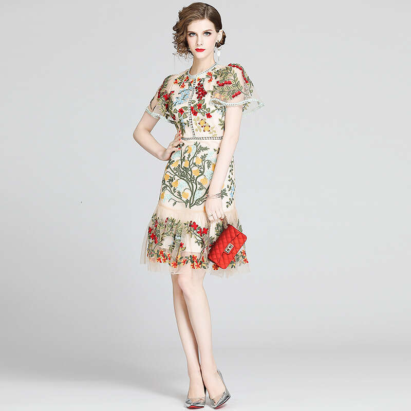 k30 2026 Designer Summer New Women's Fashion Water soluble Lace Short Sleeve Mesh Embroidered Waist Ruffle Dress
