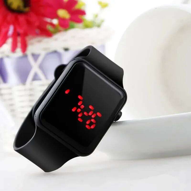 Fashion Digital Watches For Women Men Simple Square Sports LED Wristwatches Silicone Strap Casual Electronic Clock Reloj Hombre - view 4