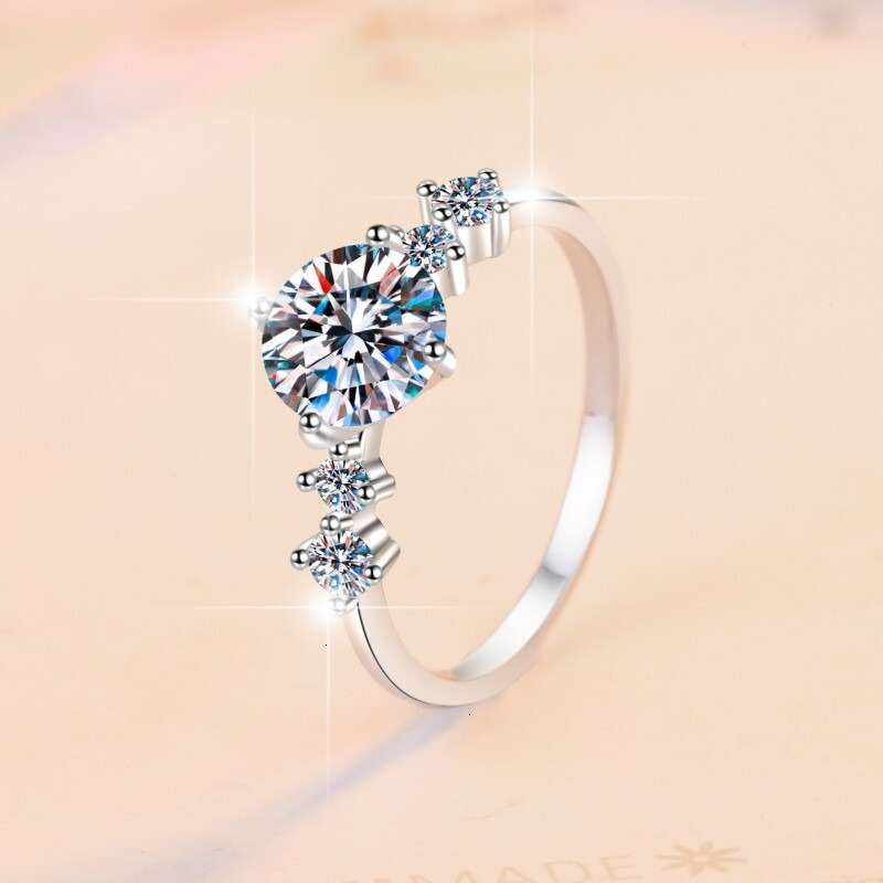 Luxury Jewelry Design Ring Women's Moissanite Ring S925 Sterling Silver Four-Prong Fashion Jewelry Cross-Border Supply
