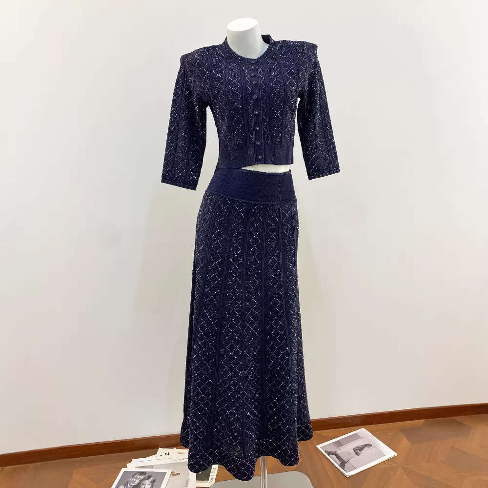 2026 Spring New Ultra Fine Sparkling Hollow Rhinestone Decorative Lined X21 Cardigan Women's Skirt Set