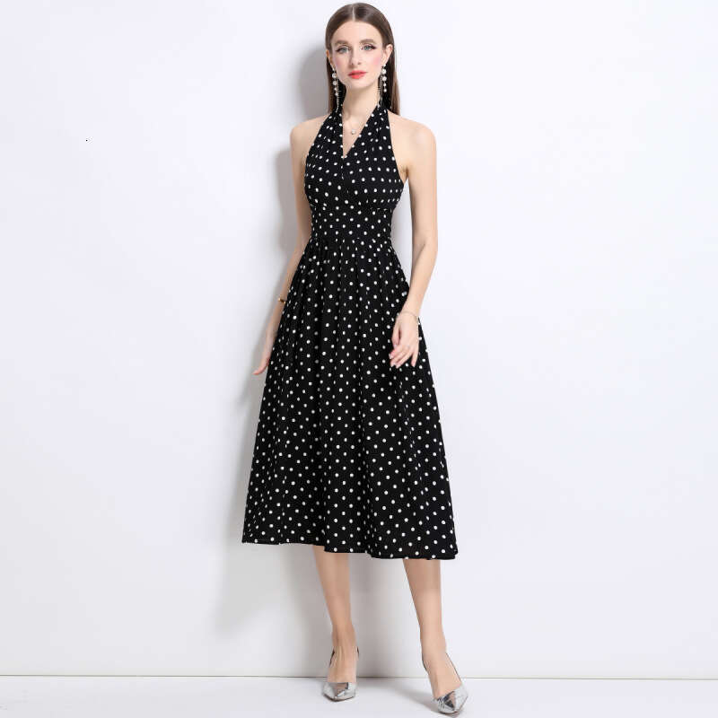 Designer French retro polka dot sleeveless dress with small open back, V-neck, off shoulder, off shoulder tea skirt for 2026 summer A14 women's w