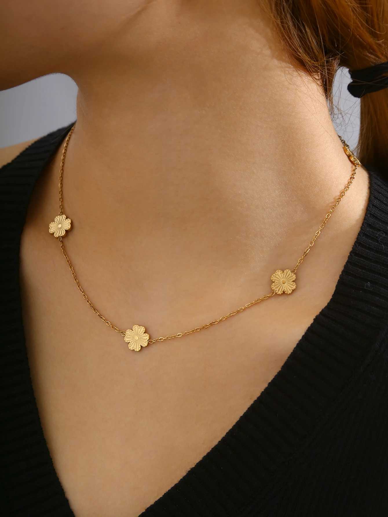 1Pcs Temperament Exquisite Senior Sense Charm Stainless Steel 18K Gold Plated Lucky Flower Necklace Female H260321 - view 5