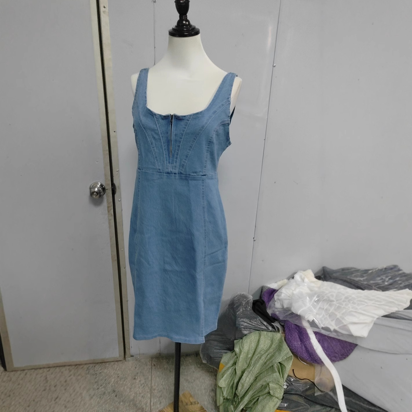 New Designer Dress European And American U-neck Vintage Casual Style Suspender Dress Denim Dress