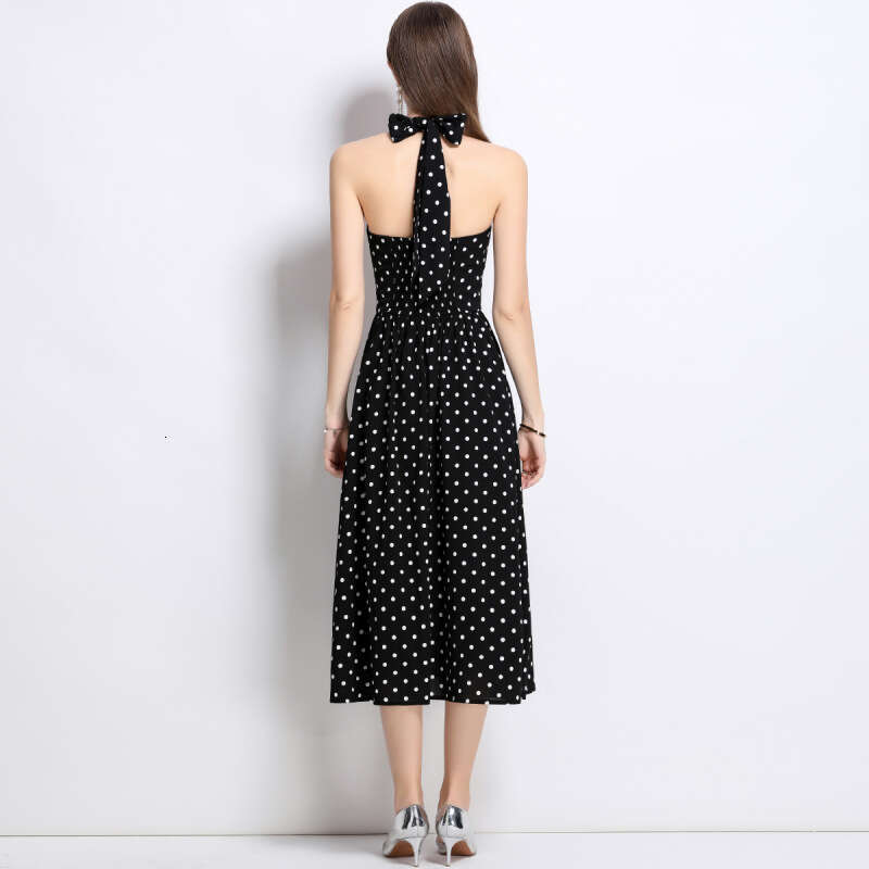 Designer French retro polka dot sleeveless dress with small open back, V-neck, off shoulder, off shoulder tea skirt for 2026 summer A14 women's w