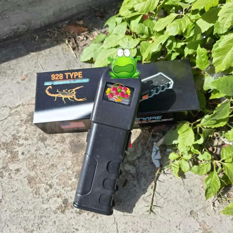 Model Women's Outdoor Multi-functional Fashion Flashlight Keychain Outdoor Flashlight Direct Charging Battery Charging 1101