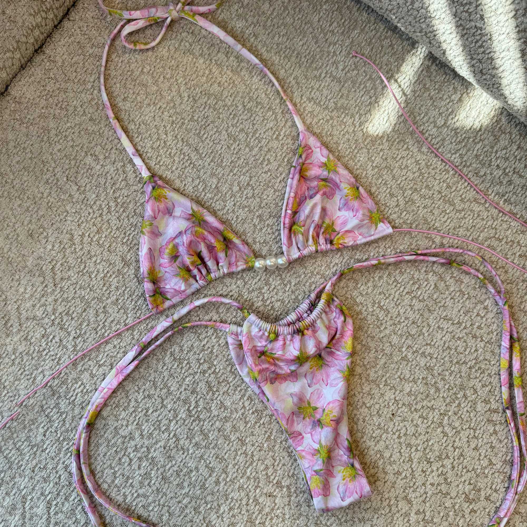 Sexy Bikini Women Swimsuit Female Swimwear Bandeau Biquini Thong Bathing Suit Shiny Swimming Suits Halter Bodysuit Beachwear M260321