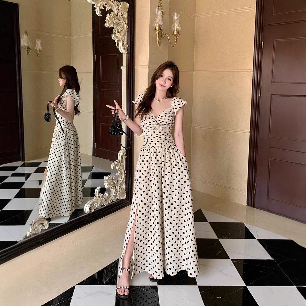 Designer Dress 2026 Plus Size Women's High-end Polka Dot Dress Summer New Style Pleated Waist Slimming Temperament Long Skirt
