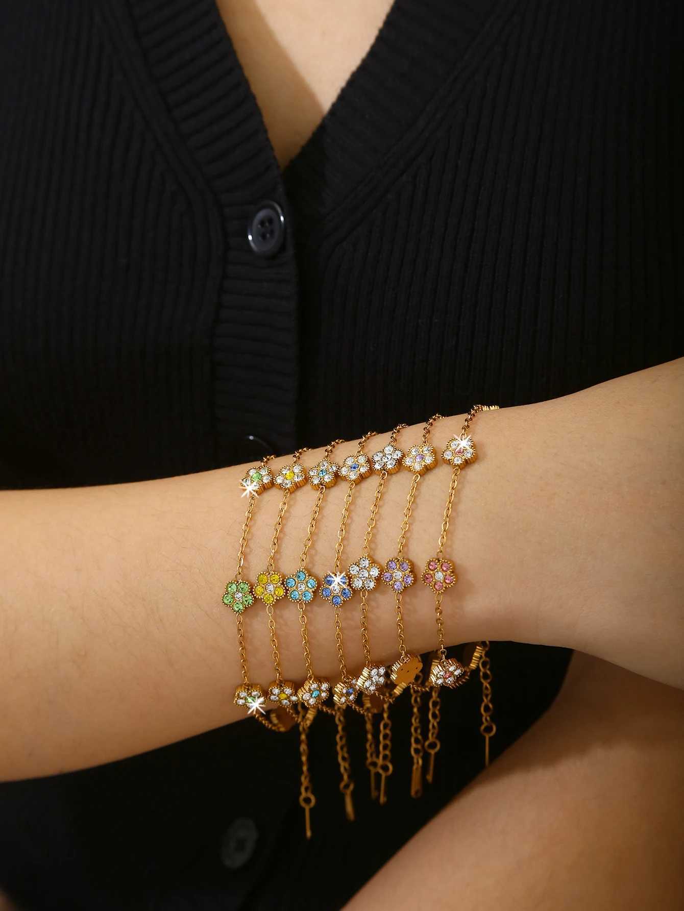 Temperament Delicate Sweet Romantic Stainless Steel 18K Gold-Plated Dopamine Colorful Diamonds Small Flower Female H260321 - view 3