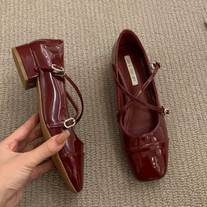 Mary Jane Shoes for Women Retro Medium Heeled Womens Single Shoes Soft and Comfortable Red Ballet Shoes Zapatos De Mujer C260321