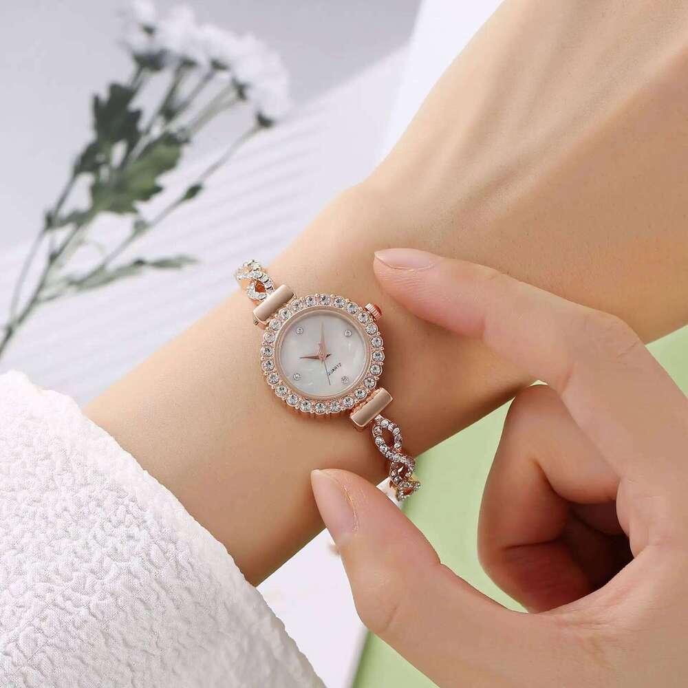 Luxury Women's Simple Quartz Wristwatches Small Dial Watches Bracelet Ladies Watch Gift Clock Relogio Feminino