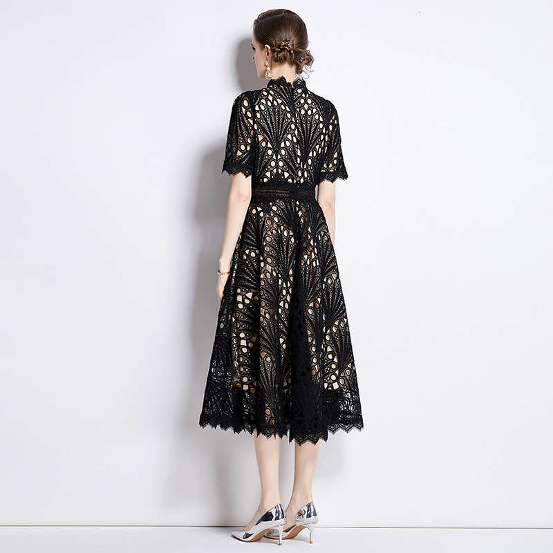 Designer women's French k30 high-end lace patch round neck dress, summer new style, slim fit waist, elegant flared pants