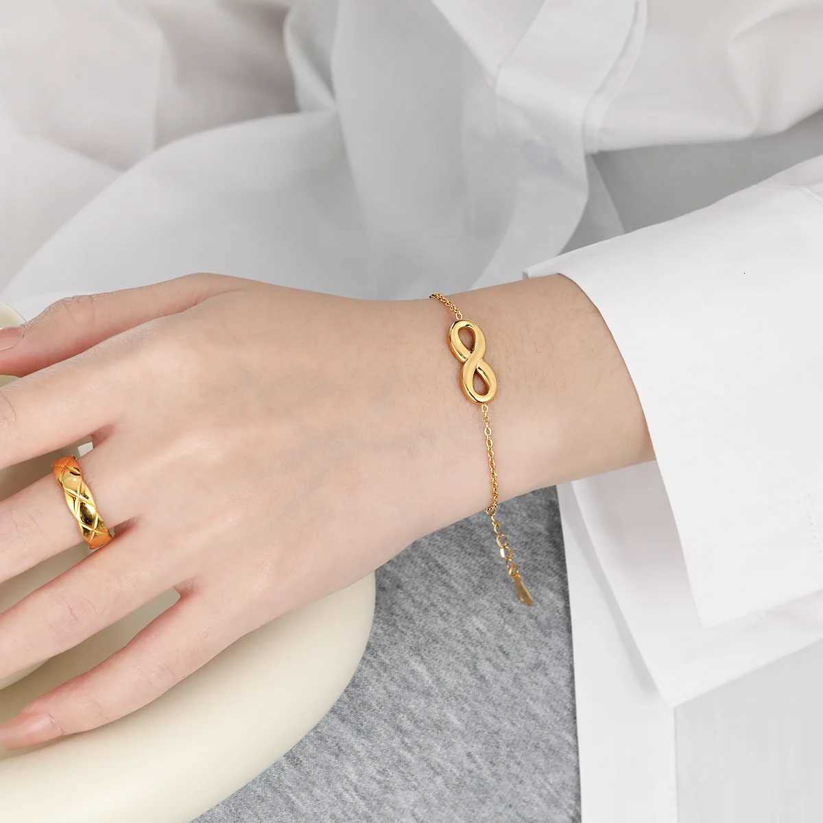 Waterproof Simple Infinity Symbol Number 8 Pendant Stainless Steel PVD Plated Charm Women Friends Fashion Jewelry Gifts H260321 - view 5