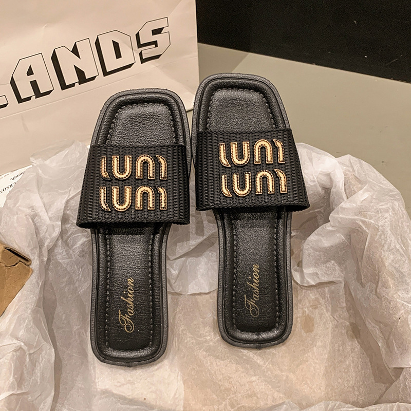 Free shipping designer New Women's Cork Slippers Trendy Men's Sandals Beach Shoes Waterproof for Couples Flexible