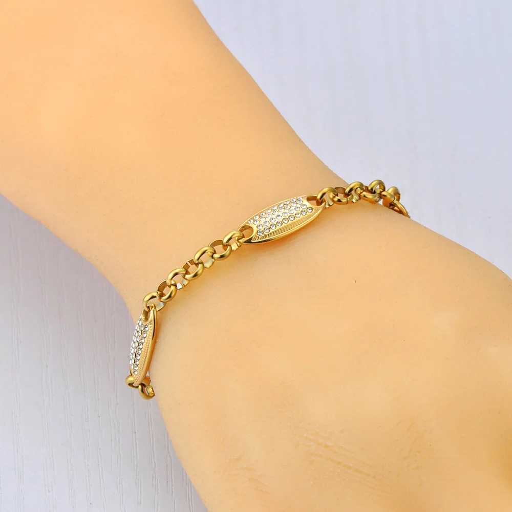 Lokaer Fashionable Stainless Steel Rhinestone Geometric Womens Simple Elegance Design Chain Waterproof Jewelry B25088 H260321 - view 7