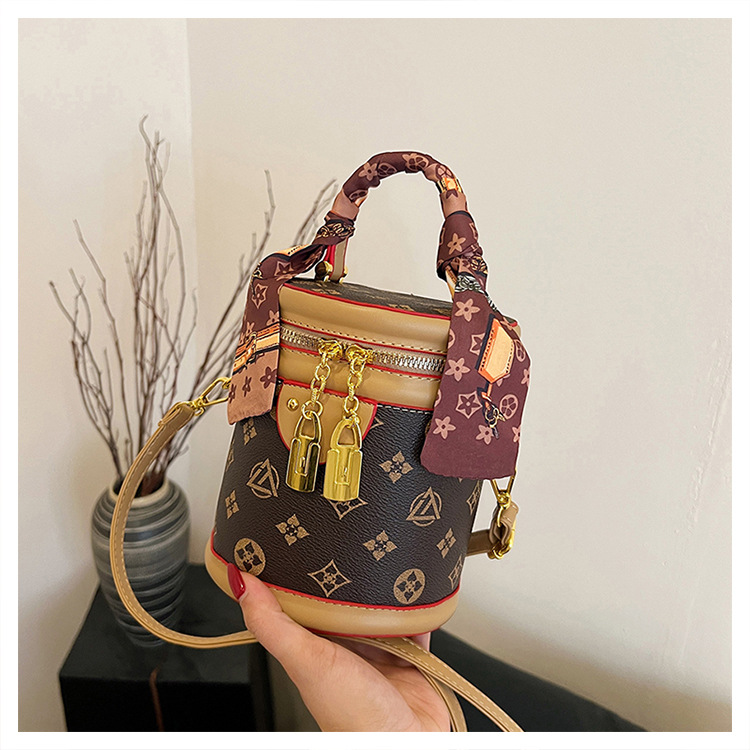 luxury design bag 2026 New Bucket Bag with Scarf, Classic Print Women's Shoulder & Crossbody Purse, Trendy Versatile Cylinder Handbag