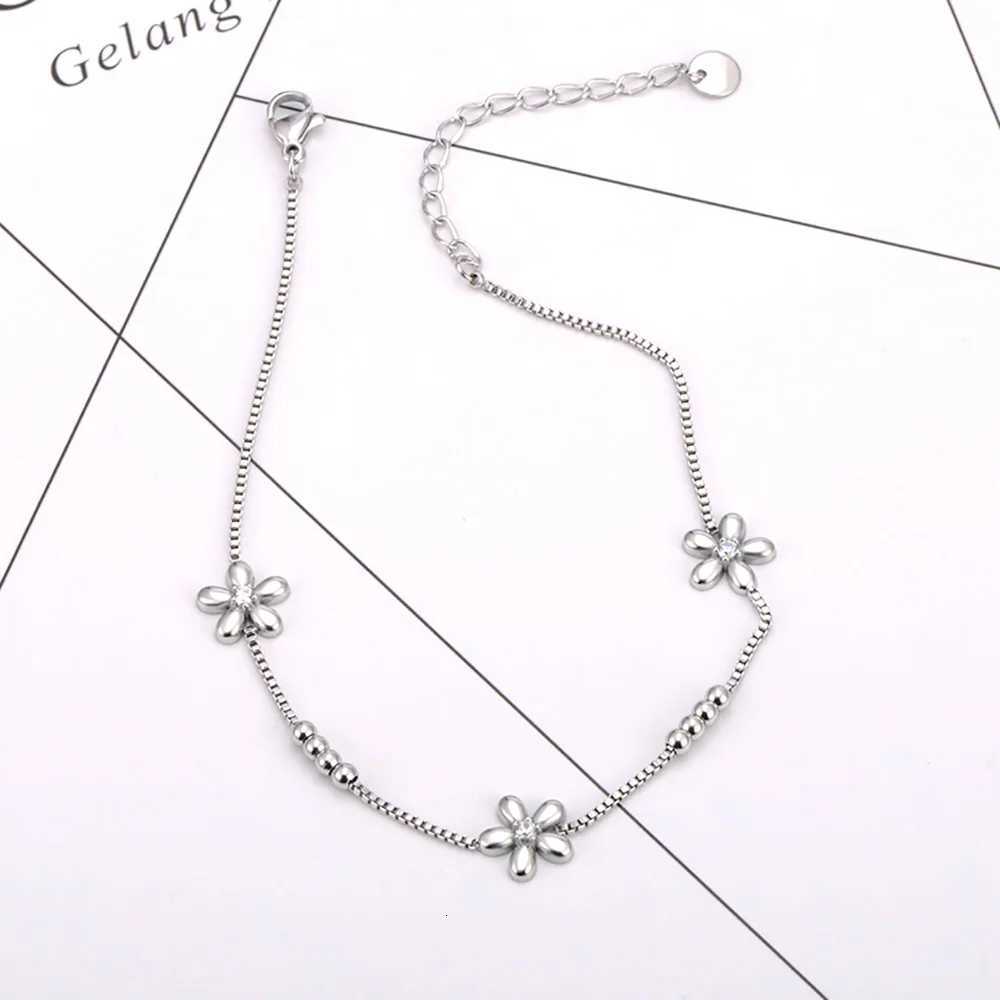 Lokaer Stainless Steel Cubic Zirconia Flower Anklet for Women 18K Gold Plated Chain Jewelry A24015 H260321 - view 7