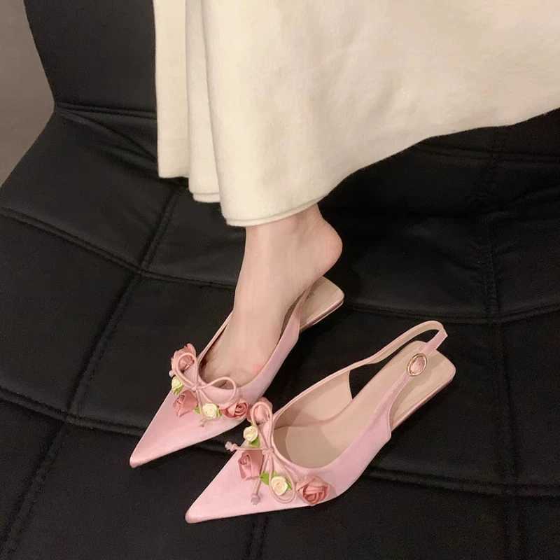 Summer Women High Heels Sexy Low Heels Female Sandals Fashion Flowers Party Shoes One Word Belt Women Shoes New Tacones De Mujer C260321