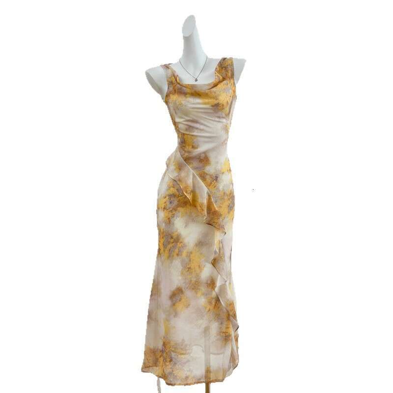 2026 k30 designer women's fashionable sleeveless off shoulder dress with slim fit pleats and waist cinching fishtail long skirt
