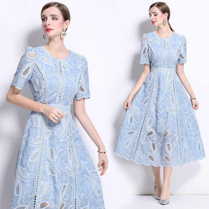 French style niche high-end water-soluble lace dress, lightweight and elegant hollow B15 embroidery long skirt, flowing and graceful