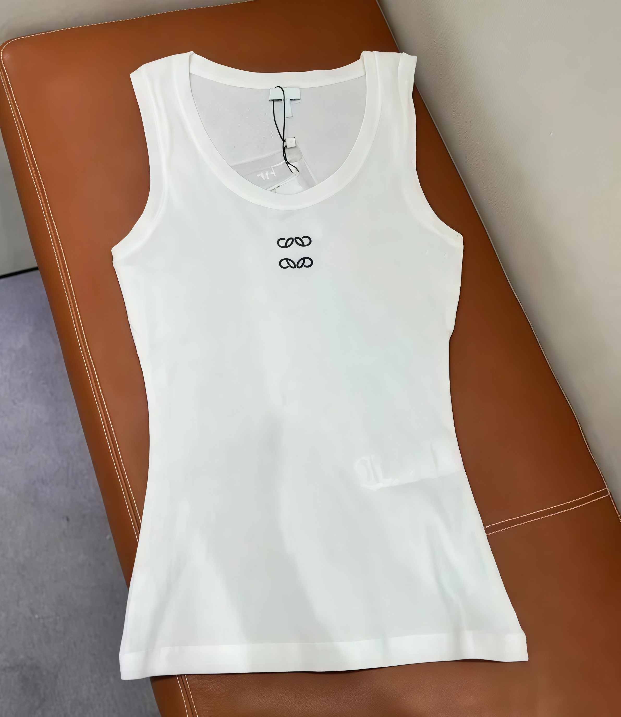 Loewelys Womens Tanks & Camis Anagram-embroidered cotton-blend tank top Shorts Designer Sleeveless Sports bra Vest Ladies solid Elastic Femme 001