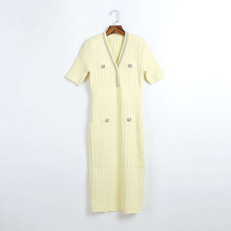 Designer French pink short sleeved summer V-neck diamond trimmed double pocket knitted slim k30 fit dress