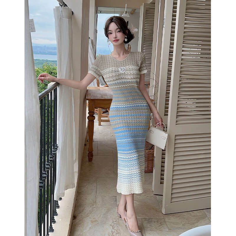 2026 Designer Gradient Stripe Small Fragrant A13 Style Women's Knitted Summer New Elegant Long Skirt