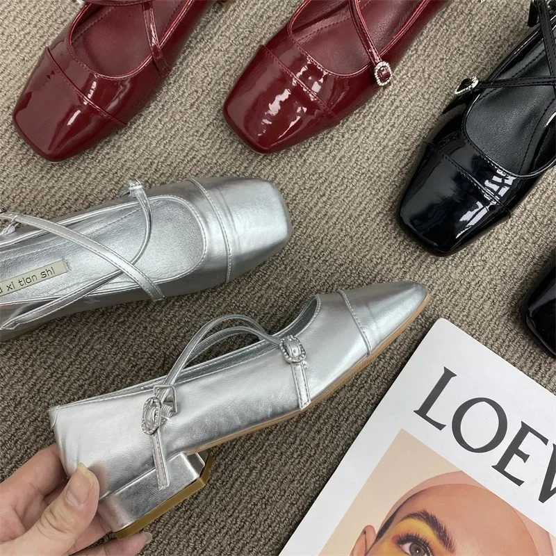 Mary Jane Shoes for Women Retro Medium Heeled Womens Single Shoes Soft and Comfortable Red Ballet Shoes Zapatos De Mujer C260321