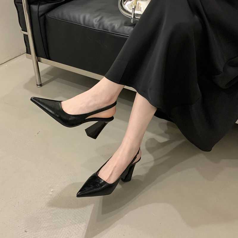 French Style Dress with Pointed High-heeled Sandals Womens Coarse Single Shoes Back Empty Toe Sandals 2025 Summer New Style C260321