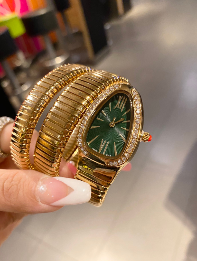 Luxury women's Bracelet BVLGARItiy Women's watch Quartz Watch Serpentine watch Top brand Stainless Steel Ladies Christmas Diamond Stainless Steel watch #33