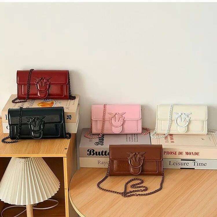 2026 New Women Swallow Design Oiled Leather Phone Crossbody Bag, Chain Strap Small Square Shoulder Purse, Vintage Chic