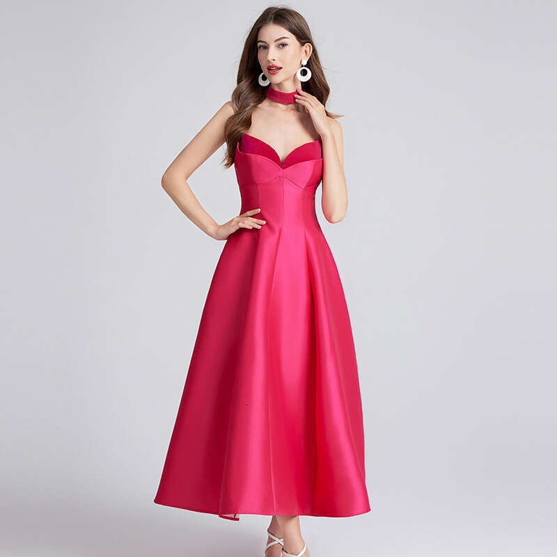 French retro socialite style Hepburn k30 style sexy backless dress designer waist cinched V-neck slim shoulder strap